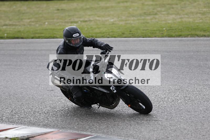 Archiv-2025/10 23.04.2025 Cornu Master School ADR/rot-rouge/40